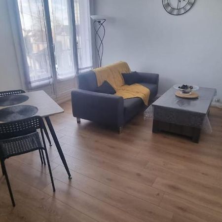 Chez Toni Apartment ทรัวส์ ภายนอก รูปภาพ