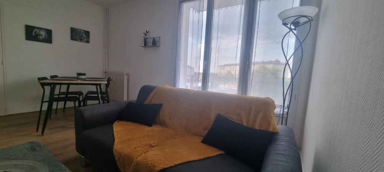Chez Toni Apartment ทรัวส์ ภายนอก รูปภาพ